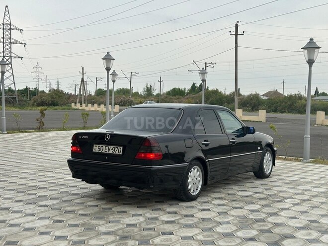 Mercedes C 200 2000, 232,000 km - 2.0 л - Saatlı