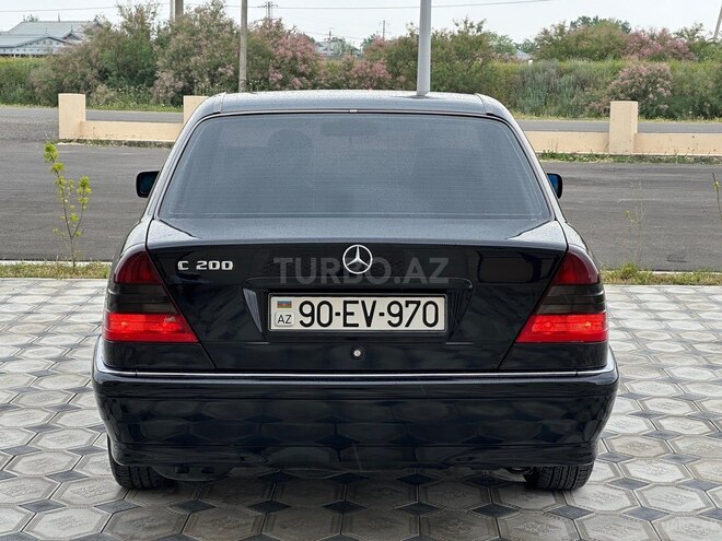 Mercedes C 200 2000, 232,000 km - 2.0 л - Saatlı
