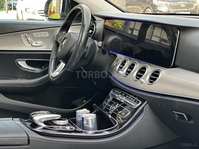 Mercedes E 200 d 2017, 204,100 km - 2.0 l - Bakı