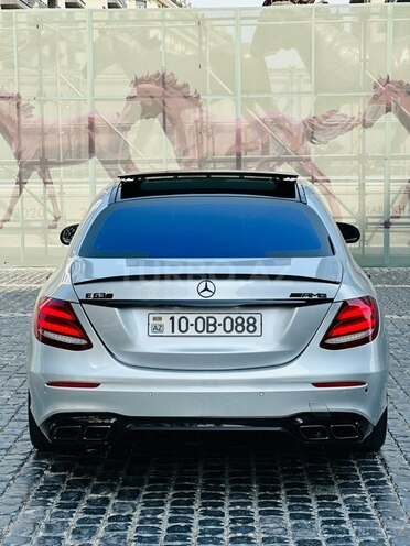 Mercedes E 200 d 2017, 204,100 km - 2.0 l - Bakı