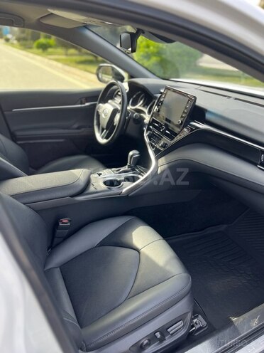 Toyota Camry 2022, 29,900 km - 2.5 л - Bakı