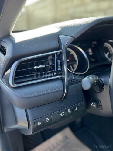 Toyota Camry 2022, 29,900 km - 2.5 л - Bakı