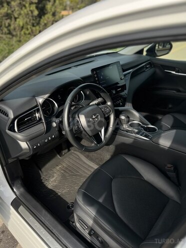 Toyota Camry 2022, 29,900 km - 2.5 л - Bakı