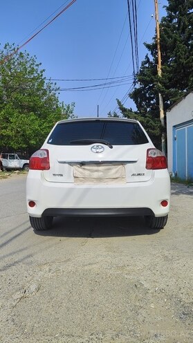 Toyota Auris 2010, 282,000 km - 1.4 л - Bakı