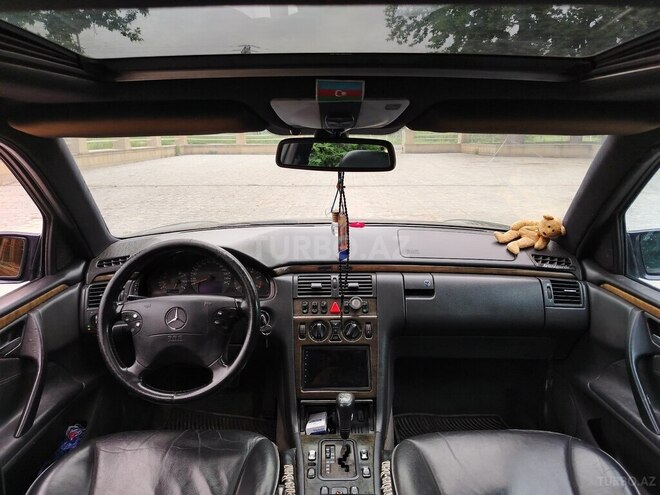 Mercedes E 290 1996, 170,000 km - 2.9 л - Qazax