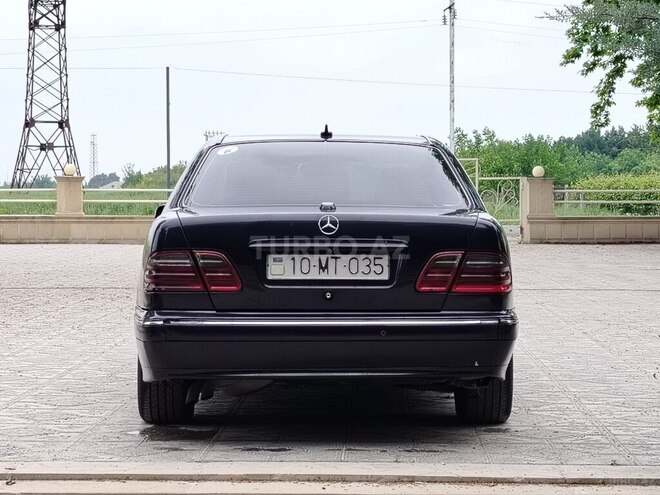 Mercedes E 290 1996, 170,000 km - 2.9 л - Qazax