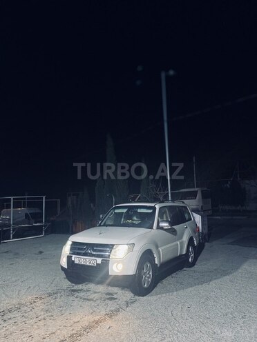 Mitsubishi Pajero 2007, 239,700 km - 3.0 л - Bakı