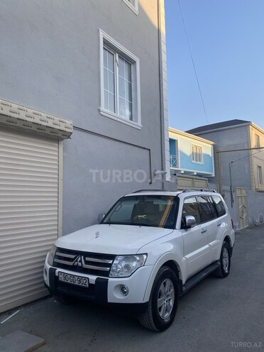 Mitsubishi Pajero 2007, 239,700 km - 3.0 л - Bakı