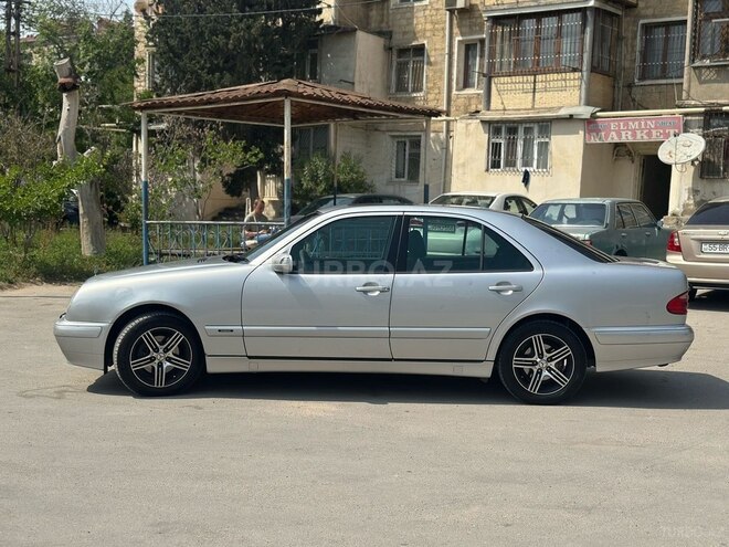 Mercedes E 240 1999, 240,000 km - 2.4 л - Bakı