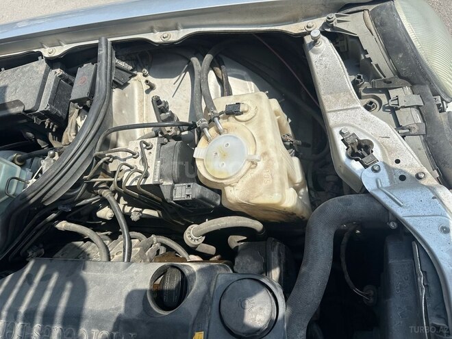 Mercedes E 240 1999, 240,000 km - 2.4 л - Bakı