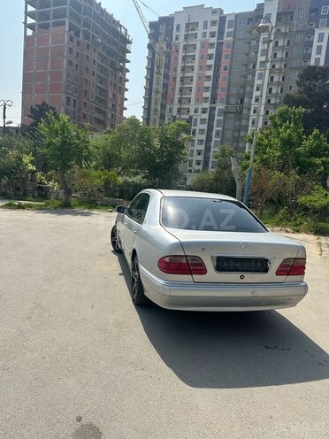 Mercedes E 240 1999, 240,000 km - 2.4 л - Bakı