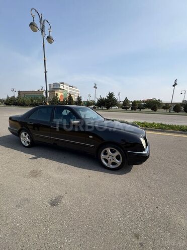 Mercedes E 280 1998, 189,604 km - 2.8 l - Bakı