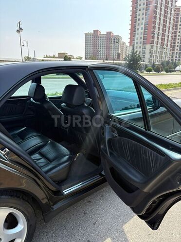 Mercedes E 280 1998, 189,604 km - 2.8 l - Bakı
