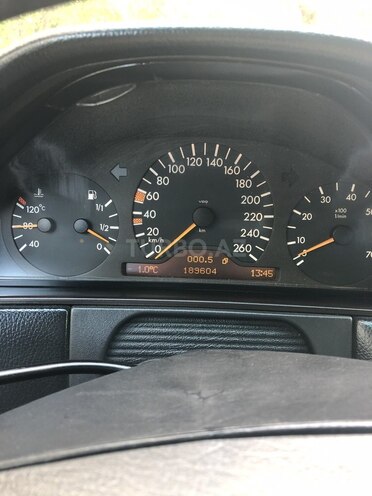 Mercedes E 280 1998, 189,604 km - 2.8 l - Bakı