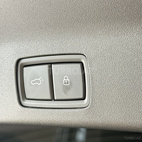 Li Auto L9-18
