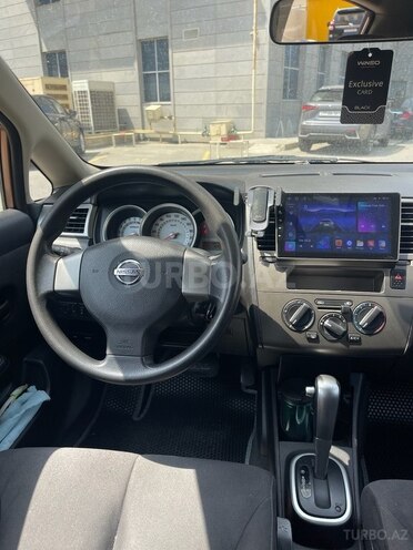 Nissan Tiida-14