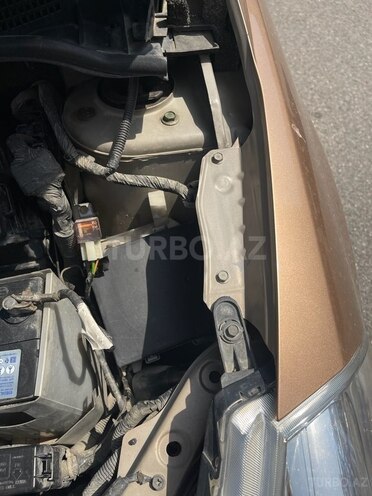 Nissan Tiida-18