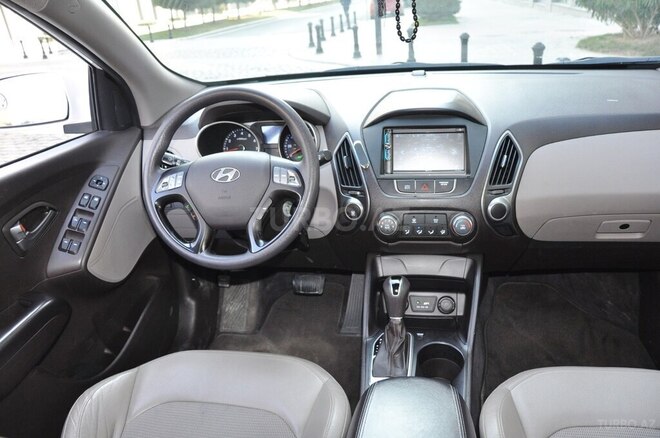 Hyundai Tucson 2015, 194,000 km - 2.0 л - Bakı