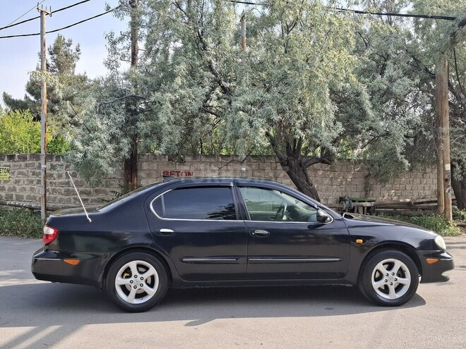 Nissan Maxima-2