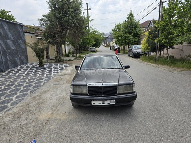 Mercedes 190 1990, 211,000 km - 2.0 l - Bakı