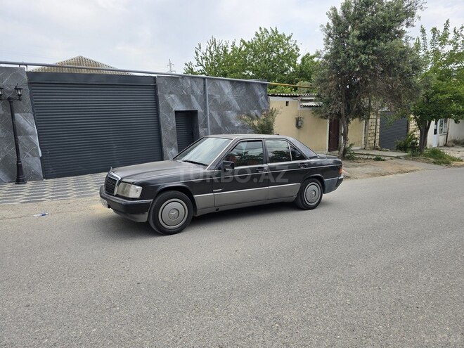 Mercedes 190 1990, 211,000 km - 2.0 l - Bakı