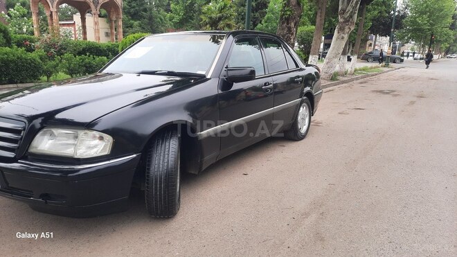 Mercedes C 230 1997, 179,000 km - 2.3 л - İmişli