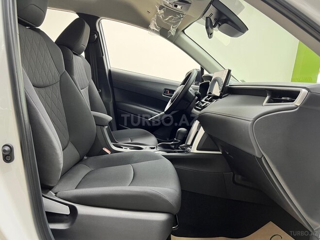 Toyota Corolla Cross 2025, 0 km - 2.0 л - Bakı