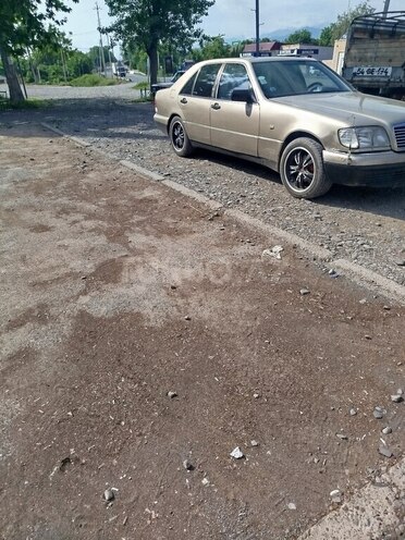 Mercedes S 320 1992, 30,000 km - 3.2 л - Oğuz