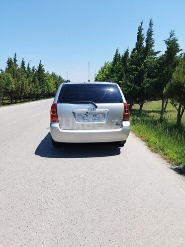 Toyota Corolla 2005, 328,000 km - 1.4 l - Bakı