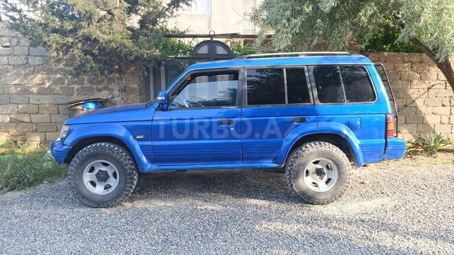 Mitsubishi Pajero 1992, 300,000 km - 3.0 l - Bakı