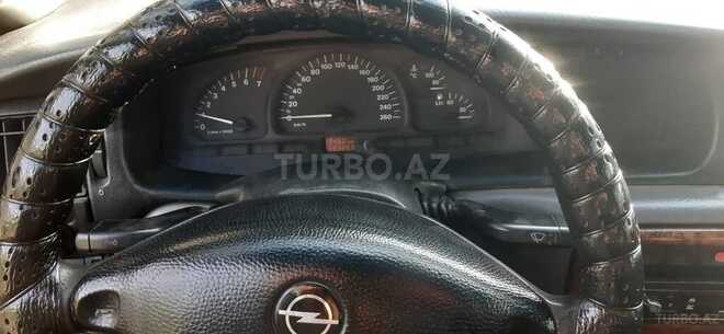 Opel Vectra 1996, 250,000 km - 1.6 l - Qazax