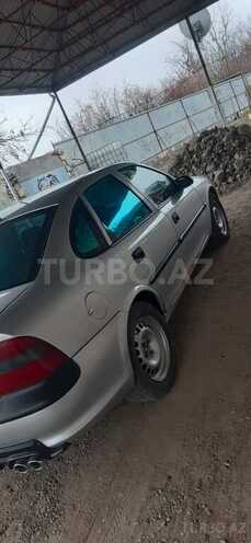 Opel Vectra 1996, 250,000 km - 1.6 l - Qazax