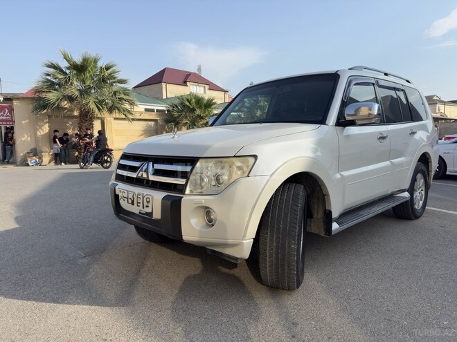 Mitsubishi Pajero 2007, 241,000 km - 3.0 l - Bakı