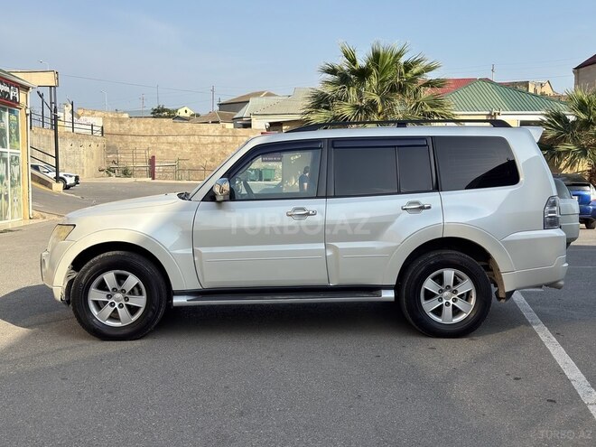 Mitsubishi Pajero 2007, 241,000 km - 3.0 l - Bakı
