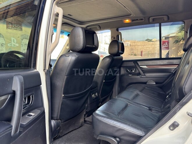 Mitsubishi Pajero 2007, 241,000 km - 3.0 l - Bakı