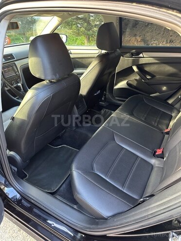 Volkswagen Passat 2013, 231,942 km - 1.8 l - Bakı