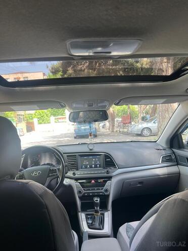 Hyundai Elantra 2018, 108,880 km - 2.0 л - Bakı