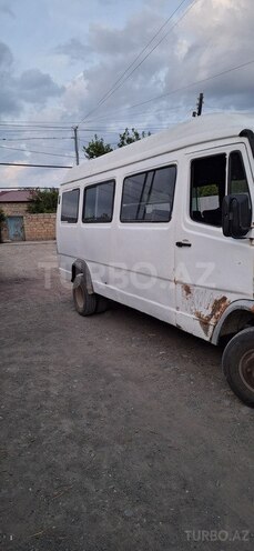 Mercedes 410 D 1991, 300,000 km - 2.5 л - Şəki