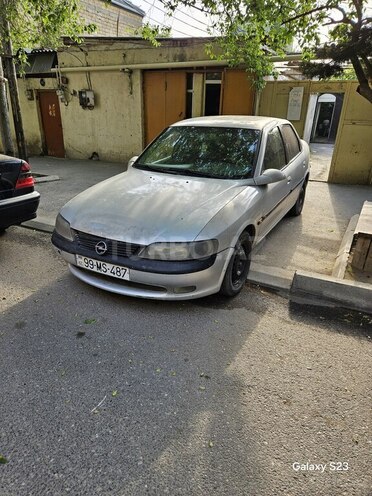 Opel Vectra 1997, 250,000 km - 1.8 l - Bakı