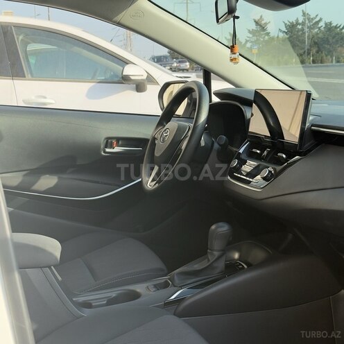 Toyota Corolla 2024, 28,000 km - 1.8 l - Bakı