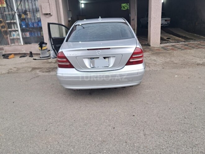 Mercedes C 240 2002, 153,500 km - 2.4 l - Qazax