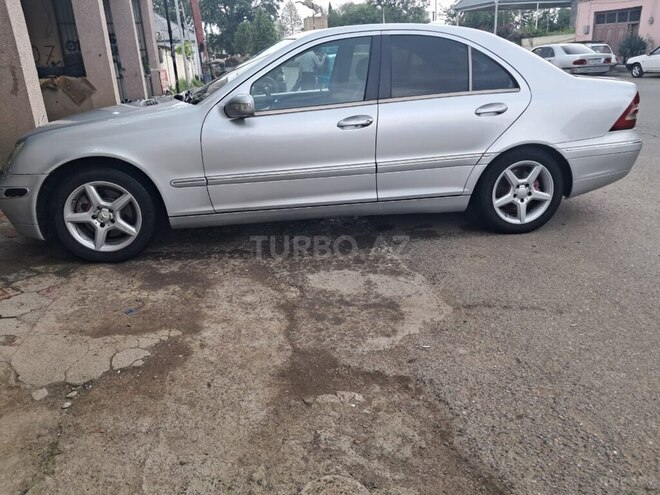 Mercedes C 240 2002, 153,500 km - 2.4 l - Qazax