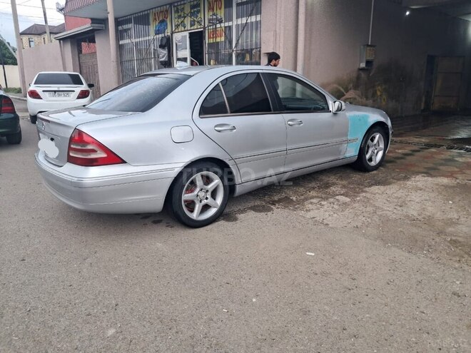 Mercedes C 240 2002, 153,500 km - 2.4 l - Qazax