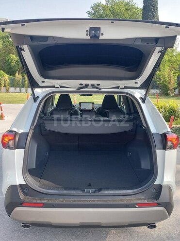 Toyota RAV4 2024, 2,000 km - 2.5 л - Bakı