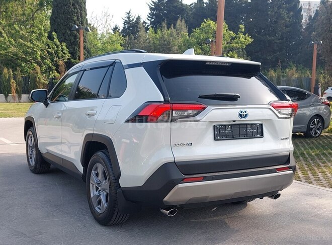 Toyota RAV4 2024, 2,000 km - 2.5 л - Bakı
