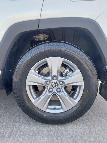 Toyota RAV4 2024, 2,000 km - 2.5 л - Bakı