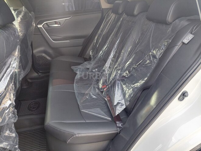 Toyota RAV4 2024, 2,000 km - 2.5 л - Bakı
