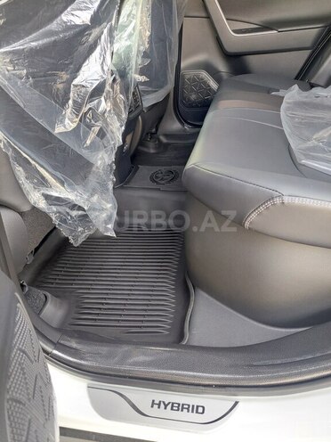 Toyota RAV4 2024, 2,000 km - 2.5 л - Bakı