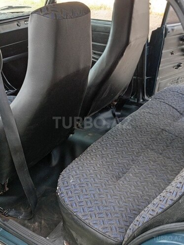 LADA (VAZ) 2106 2002, 95,000 km - 1.6 l - Ucar
