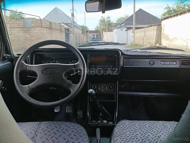 LADA (VAZ) 2106 2002, 95,000 km - 1.6 l - Ucar